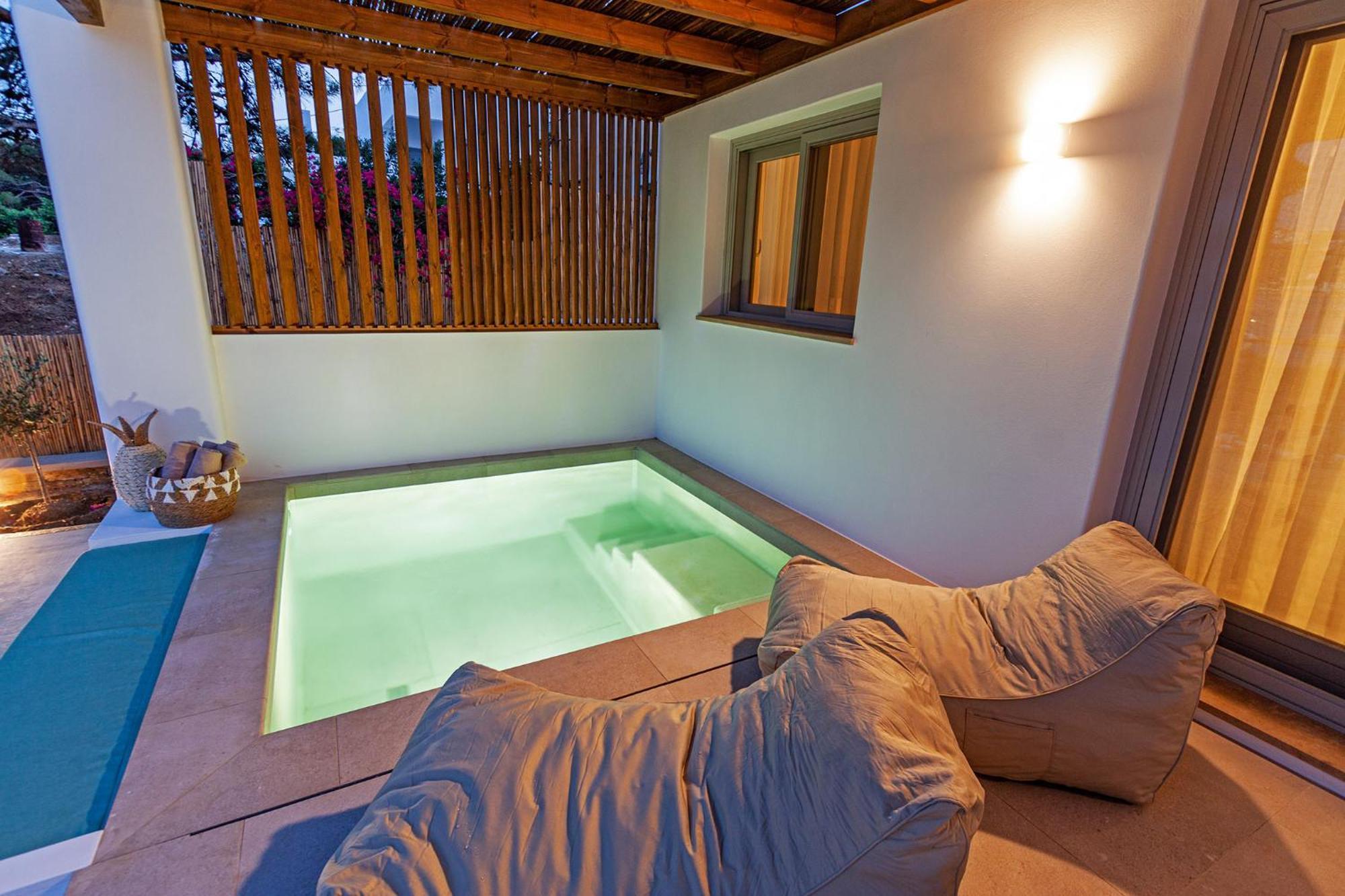 Pefki Luxury Suites Telendos Екстер'єр фото
