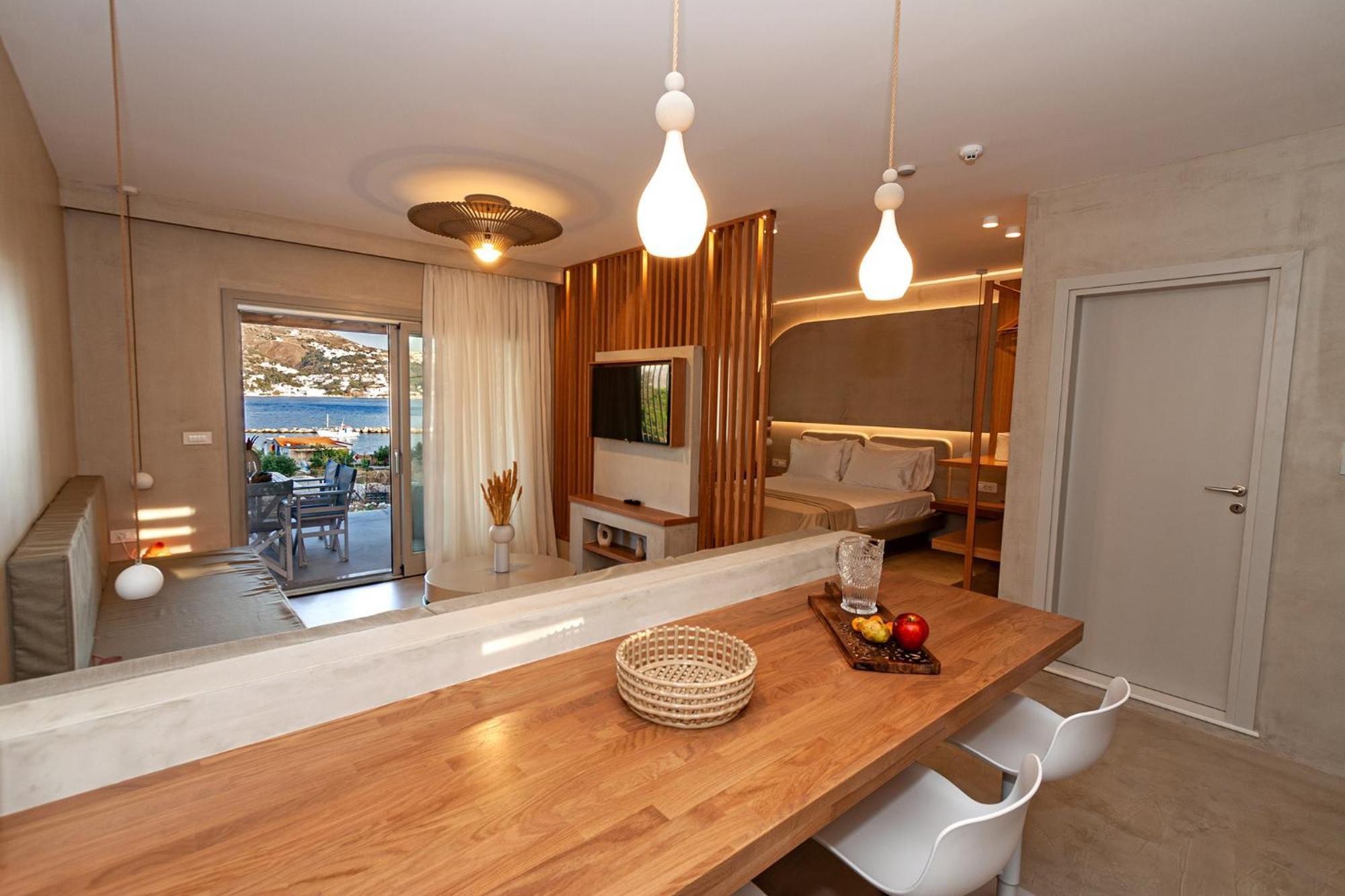 Pefki Luxury Suites Telendos Екстер'єр фото